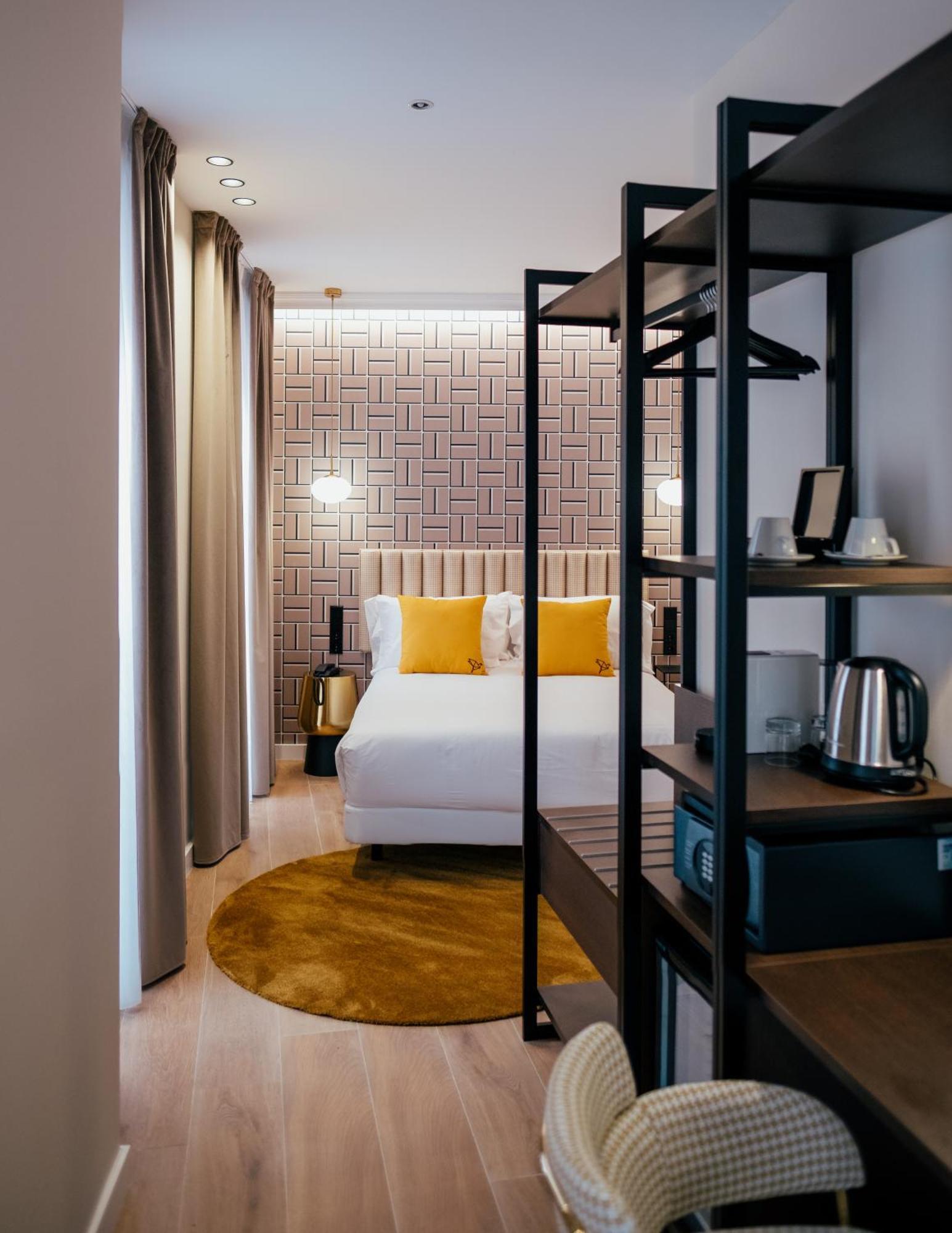 Deluxe Double or Twin Room